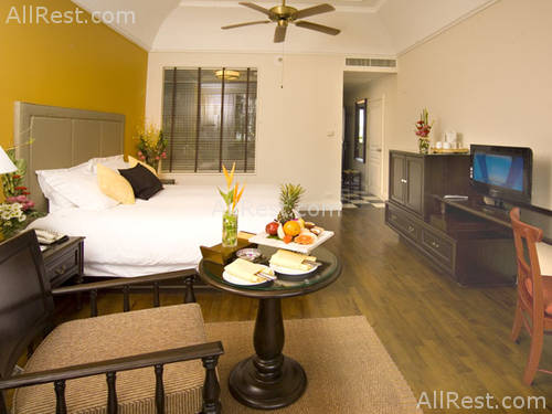 Centara Grand Beach Resort 11